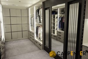 incorporate-mirrors-the-ultimate-guide-to-creating-your-walk-in-wardrobe-in-singapore-walk-in-wardrobe-carpenter-cube-singapore